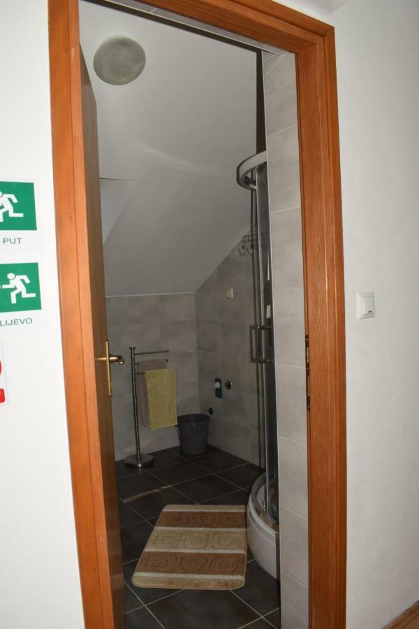 Apartment Silvia Slunj Exterior foto